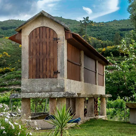Recanto De Moulães